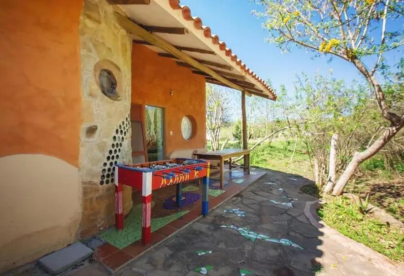 اتاق لوکس, Yvy Casa