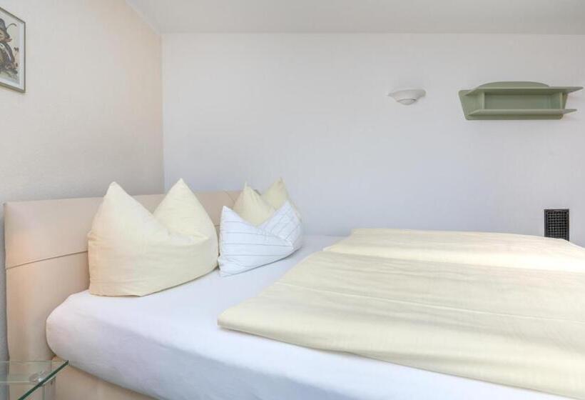 Номер Стандарт Вид на Горы, Gästehaus Kochelsee