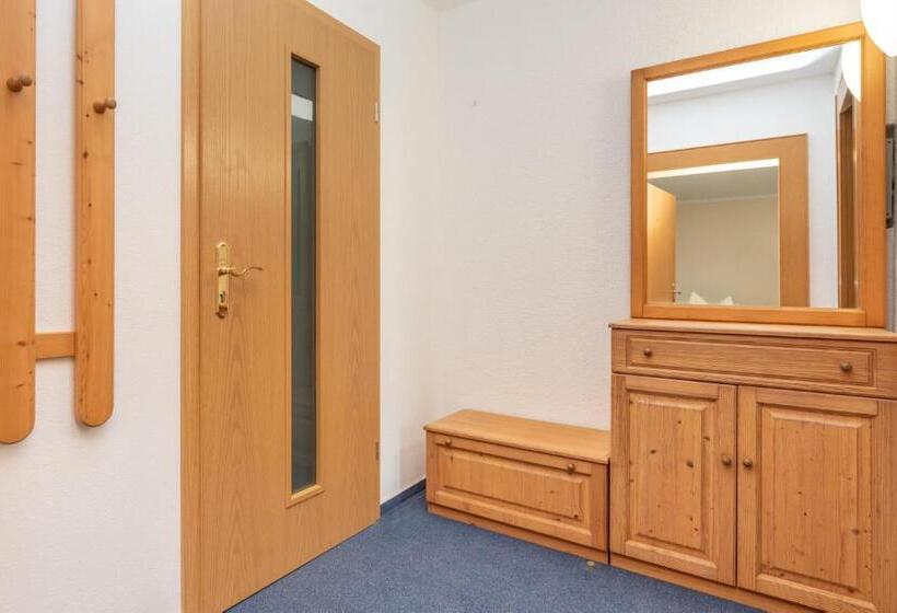 Номер Стандарт Вид на Горы, Gästehaus Kochelsee