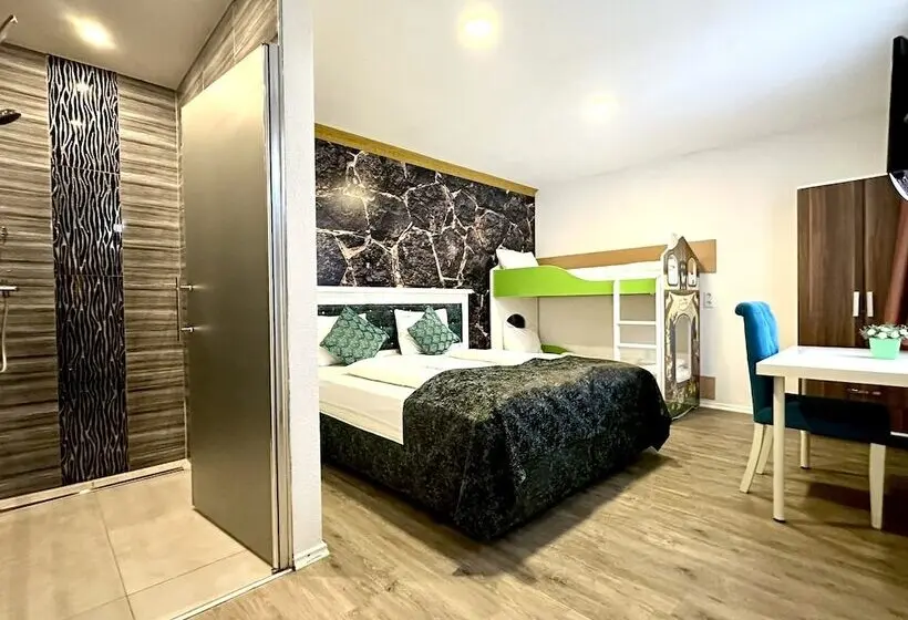 חדר דלוקס לארבעה, Pension Kristalpark