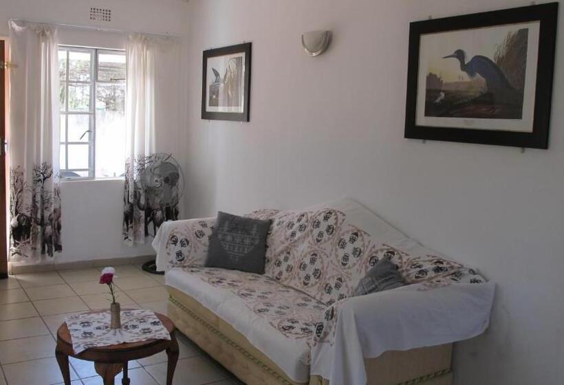 استودیوی لوکس, Swinburn’s Rest