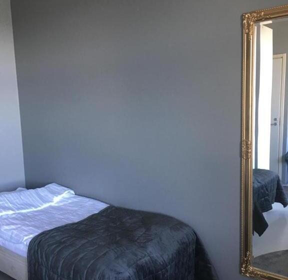 スタンダードルーム, Opiston Kunkku