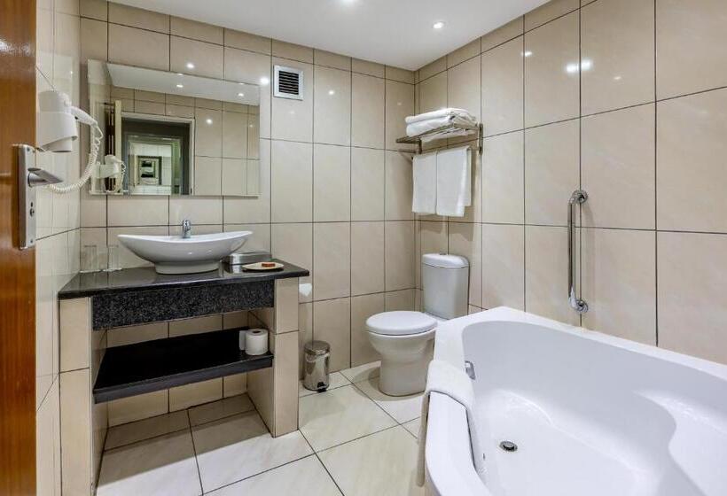 Люкс, African Sky Newcastle Inn