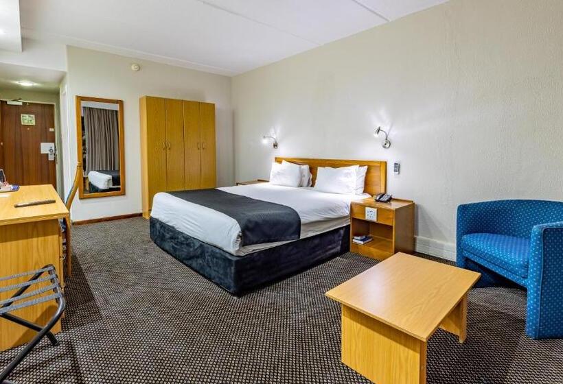 Люкс, African Sky Newcastle Inn