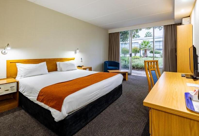 Номер Deluxe Кровать Кинг, African Sky Newcastle Inn