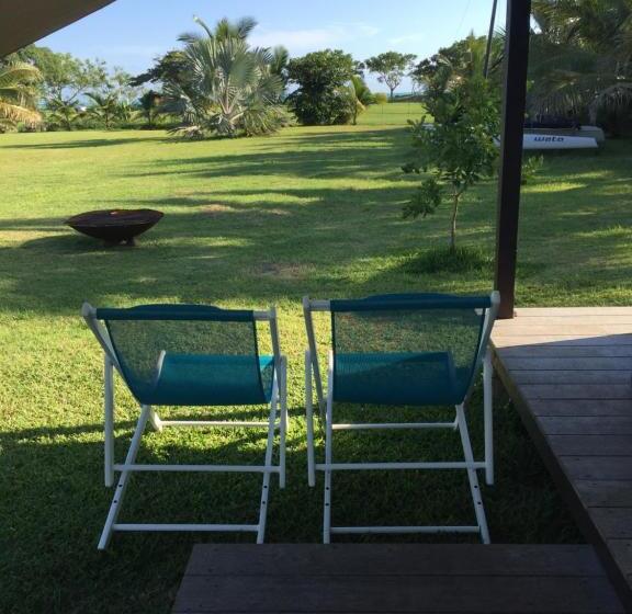 بانگلوی استاندارد با چشمانداز دریا, Poé Côté Lagon