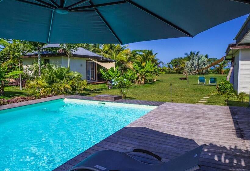 بانگلوی استاندارد با چشمانداز دریا, Poé Côté Lagon