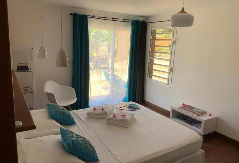 بانگلوی استاندارد با چشمانداز دریا, Poé Côté Lagon