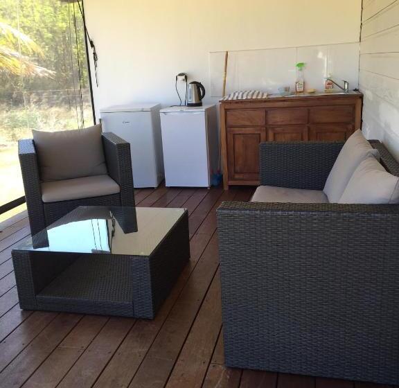 بانگلوی استاندارد با چشمانداز دریا, Poé Côté Lagon