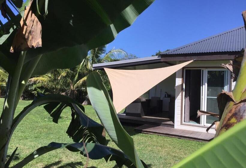 بانگلوی استاندارد با چشمانداز دریا, Poé Côté Lagon