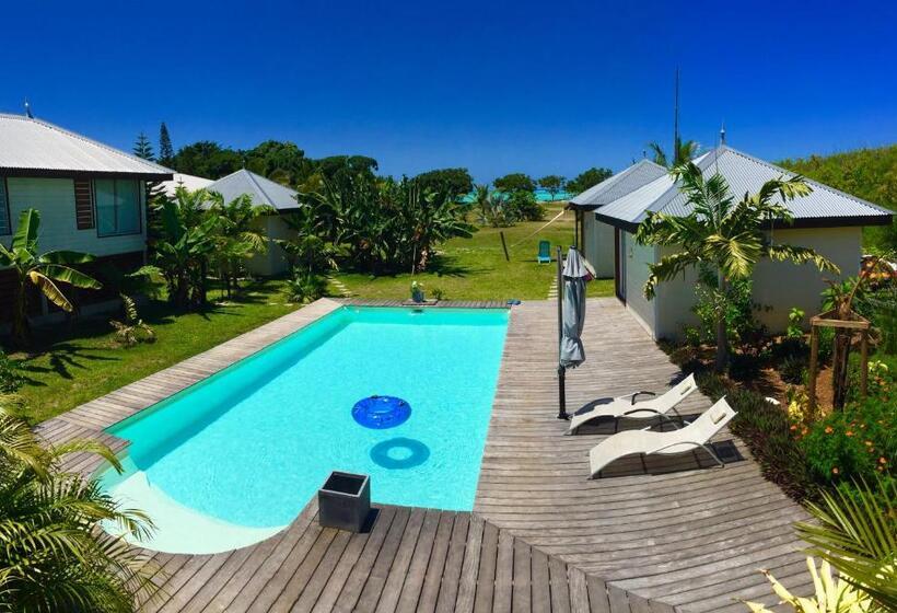 بانگلوی استاندارد با چشمانداز دریا, Poé Côté Lagon