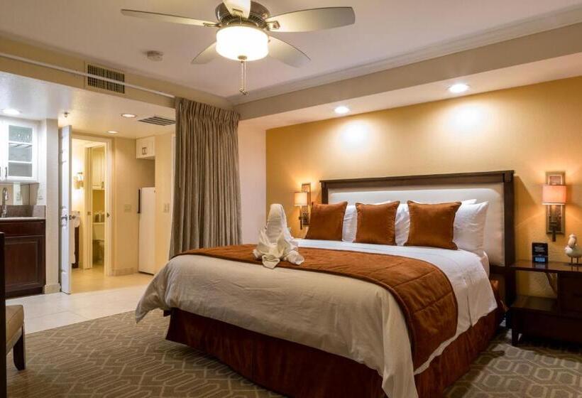 سوییت, Coronado Beach Resort