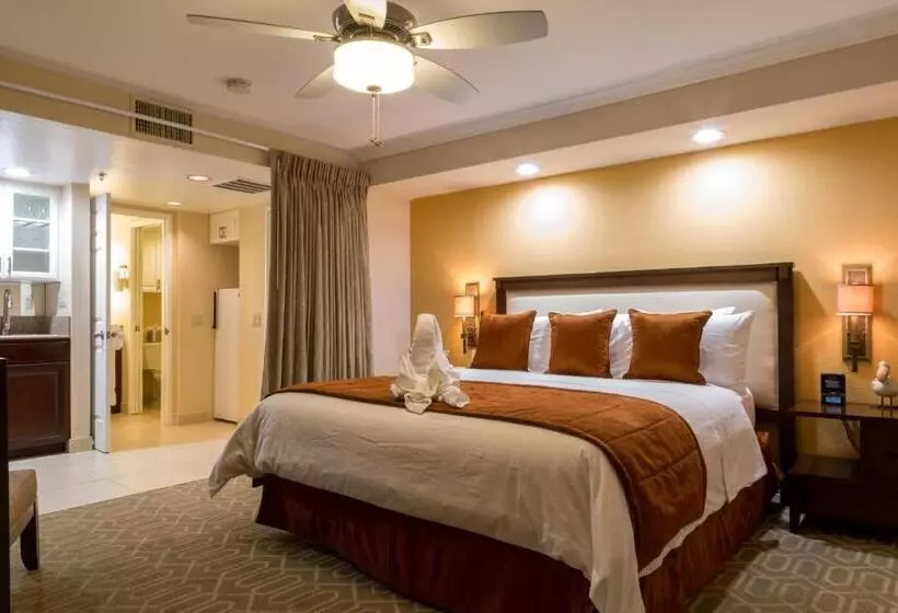 سوییت, Coronado Beach Resort