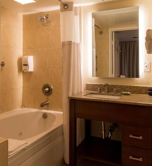 سوییت, Coronado Beach Resort