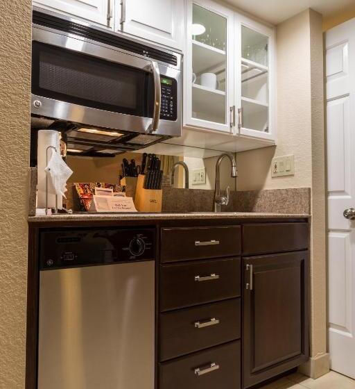 سوییت, Coronado Beach Resort