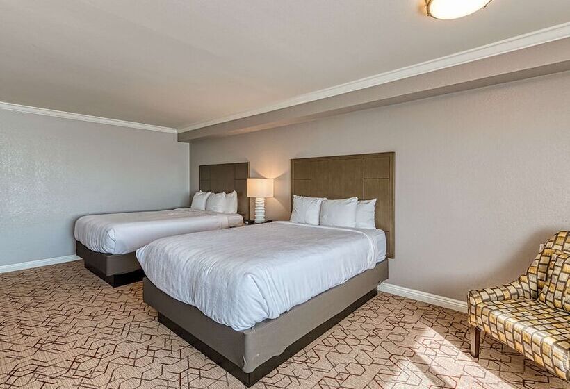 带2个双人床的标准工作室, Amanzi Hotel, Ascend Hotel Collection