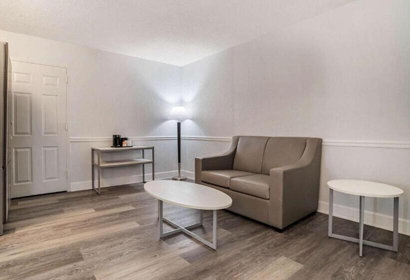 Люкс Кровать Кинг, Baymont By Wyndham Montgomery Al