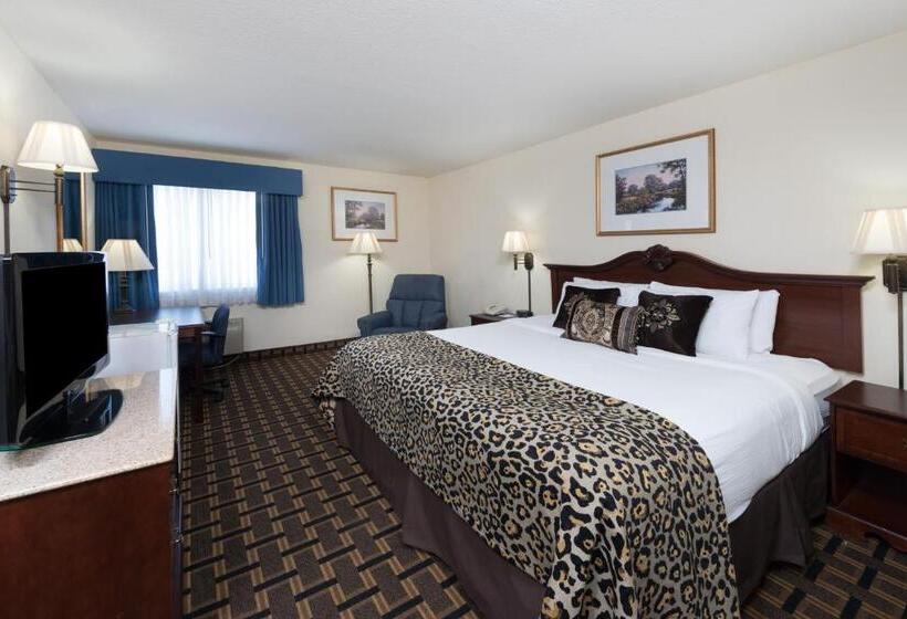 غرفة قياسية سرير كينج, Baymont By Wyndham Osage Beach