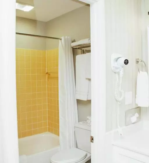 スタンダードルーム, Country Squire Inn And Suites