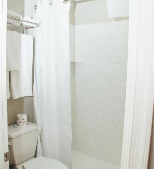 Номер Стандарт, Country Squire Inn And Suites