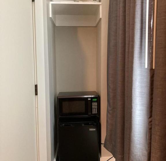 Номер Deluxe Кровать Кинг, Country Squire Inn And Suites