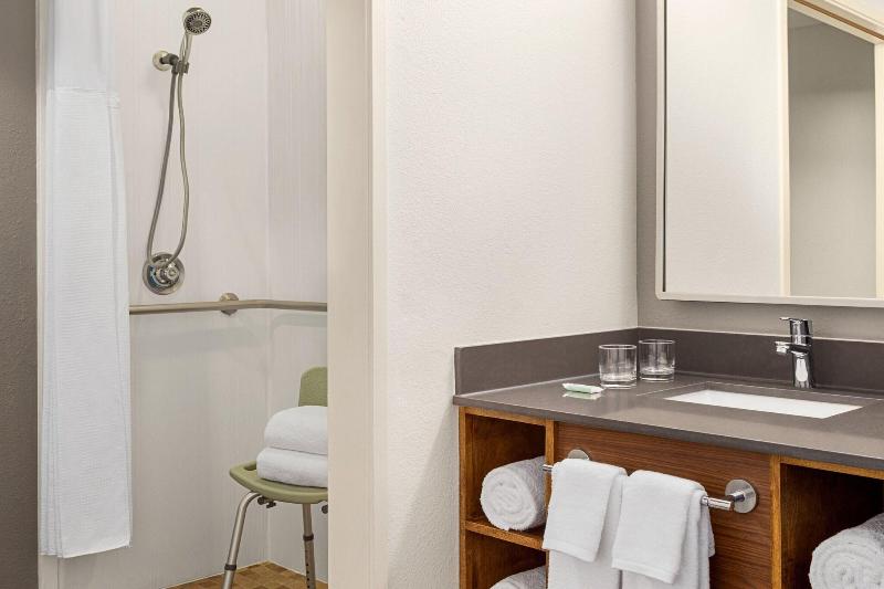 스탠다드 룸 킹사이즈 침대, Courtyard Houston Sugar Land/stafford