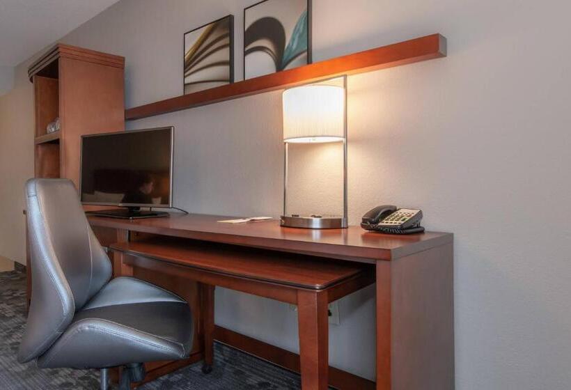 带2个双人床的标准工作室, Courtyard By Marriott Charlotte Lake Norman