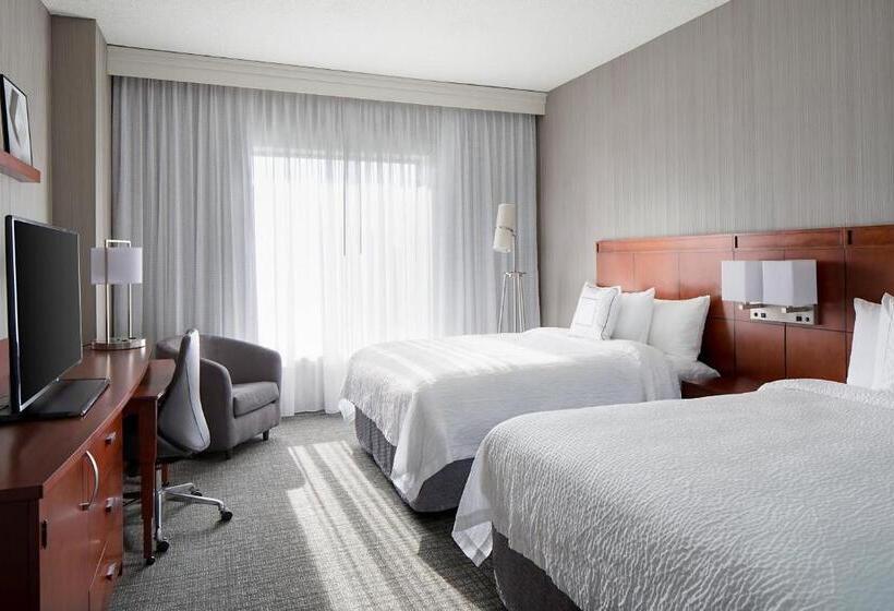 اتاق استاندارد با 2 تخت دوبل, Courtyard Grand Rapids Downtown