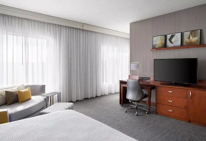 سوئیت با تخت بزرگ, Courtyard Grand Rapids Downtown