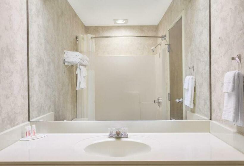 غرفة قياسية سرير كينج, Days Inn By Wyndham Lexington