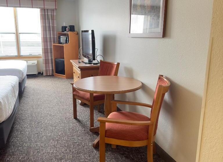 标准间, Duluth Inn & Suites Near Spirit Mountain