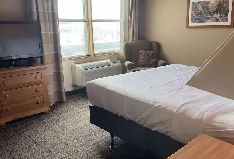 Sviitti Liikuntarajoitteisille, Duluth Inn & Suites Near Spirit Mountain