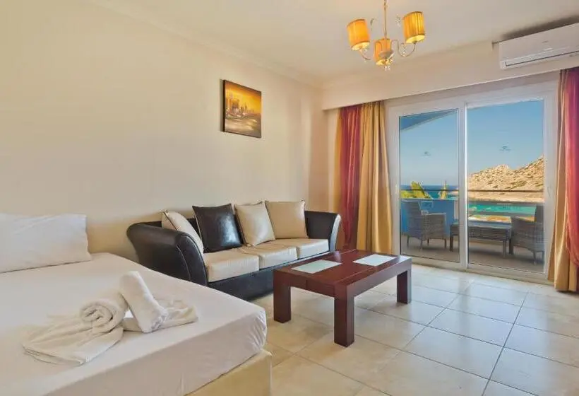 آپارتمان 1 خوابه با چشم‌انداز دریا, Royal Beach