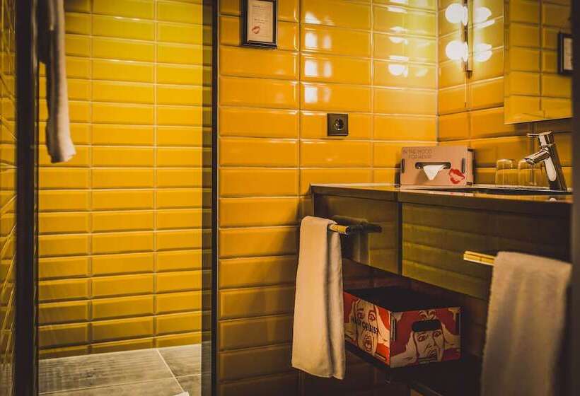 Студия Стандарт, Henri Hotel Düsseldorf Downtown