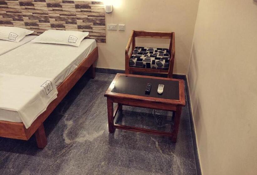 经济型三人房间, Wins