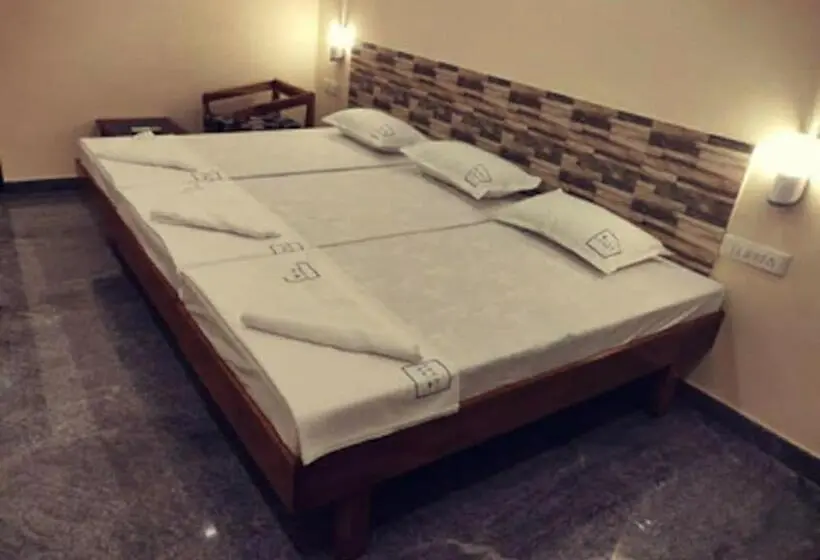 Deluxe Kolmen Hengen Huone, Wins