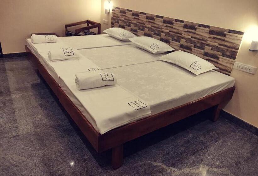 经济型三人房间, Wins