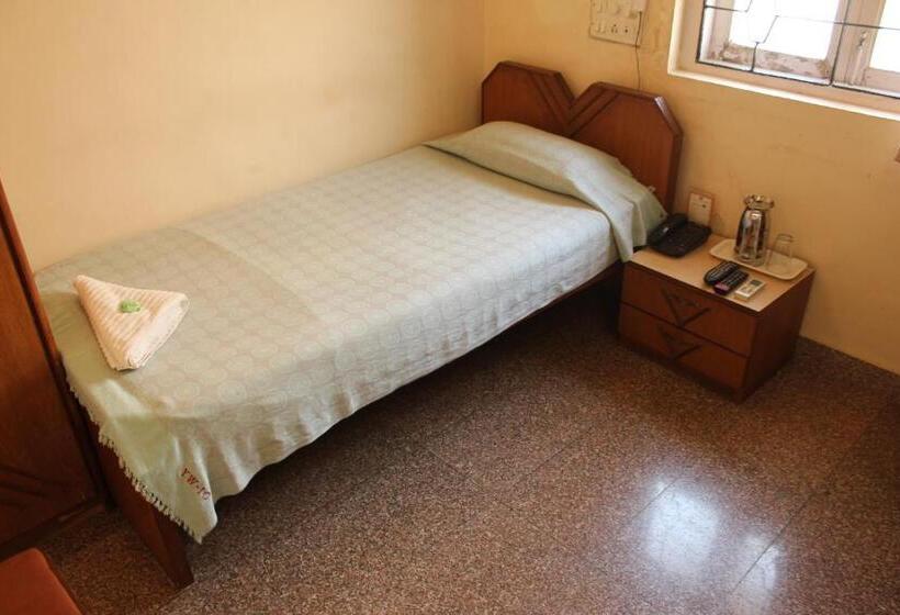 اتاق اکونومی یک تخته, Ywca International Centre