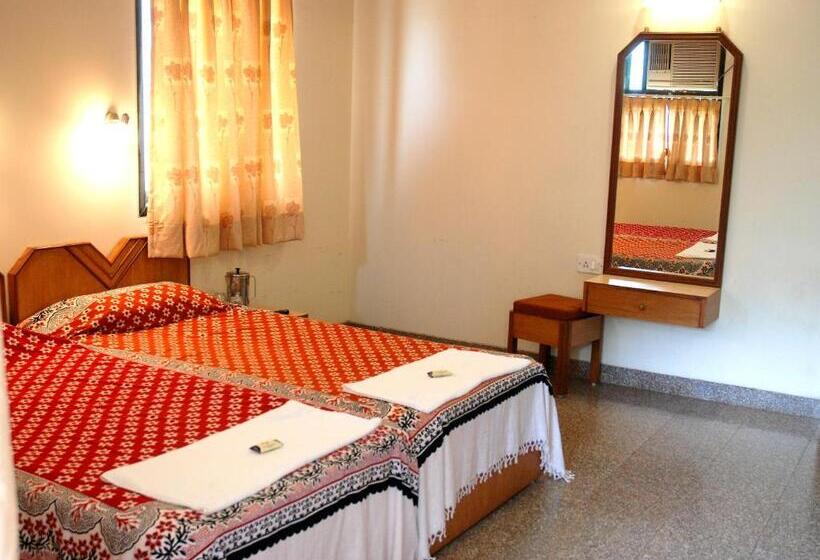 اتاق پرمیوم, Ywca International Centre