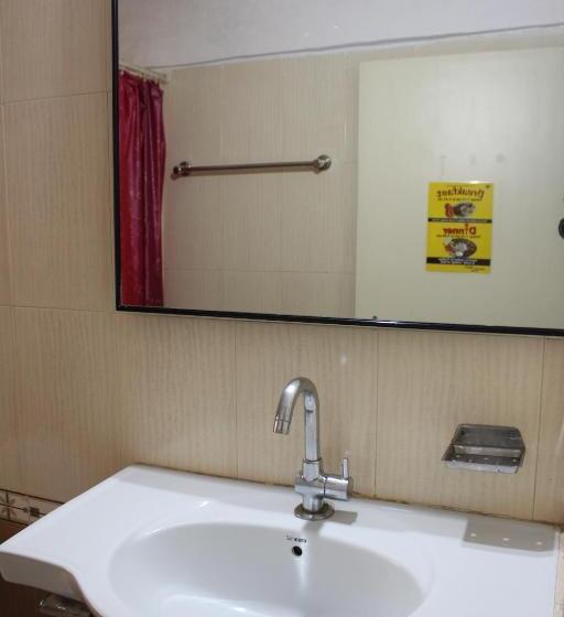 اتاق لوکس, Ywca International Centre