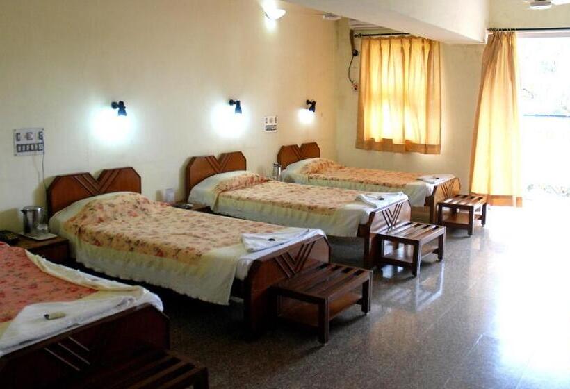 اتاق خانوادگی, Ywca International Centre