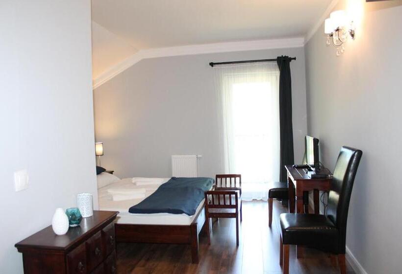 اتاق استاندارد, Varga Villa