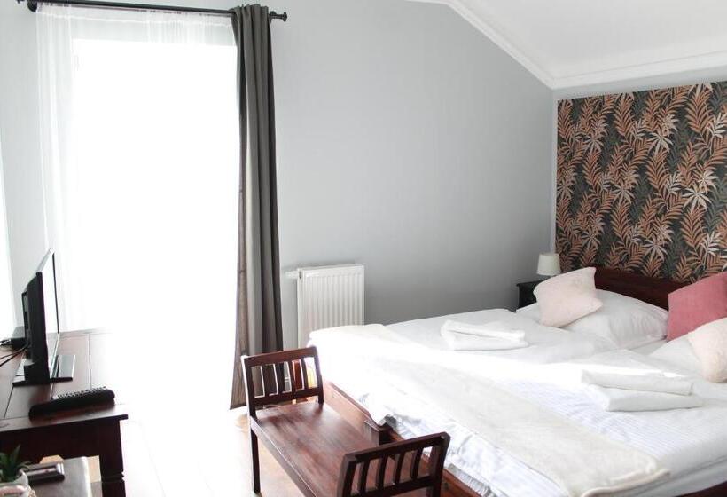 اتاق استاندارد, Varga Villa