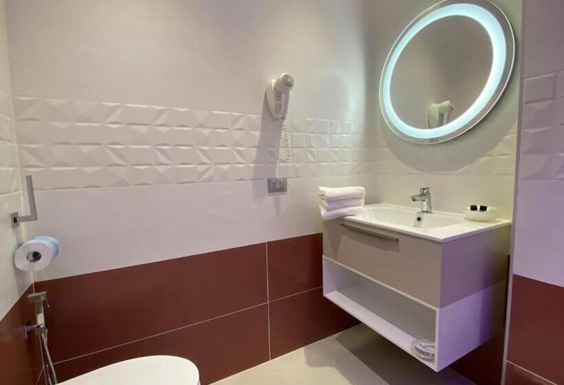 Люкс Вид на Море, Edison Hotel Seaview & Spa