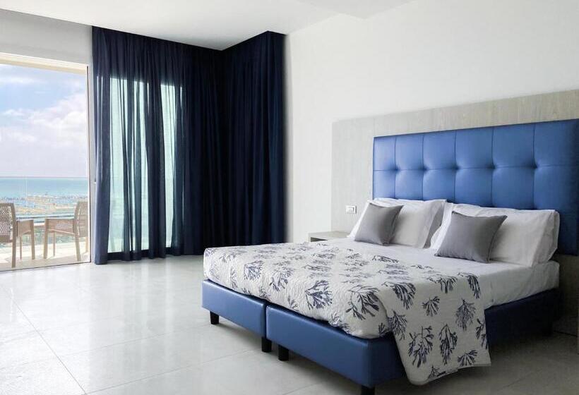 Люкс Вид на Море, Edison Hotel Seaview & Spa