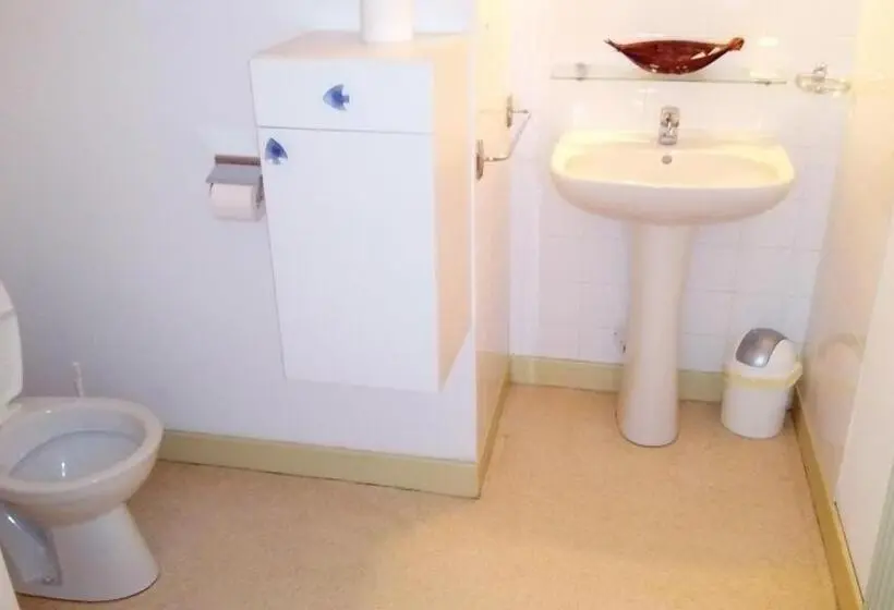 スタンダード４人部屋, Hôtel St Joseph