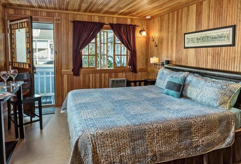 غرفة قياسية سرير كينج, Whistling Winds Motel