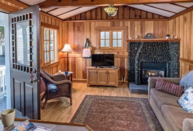 غرفة ديلوكس, Whistling Winds Motel