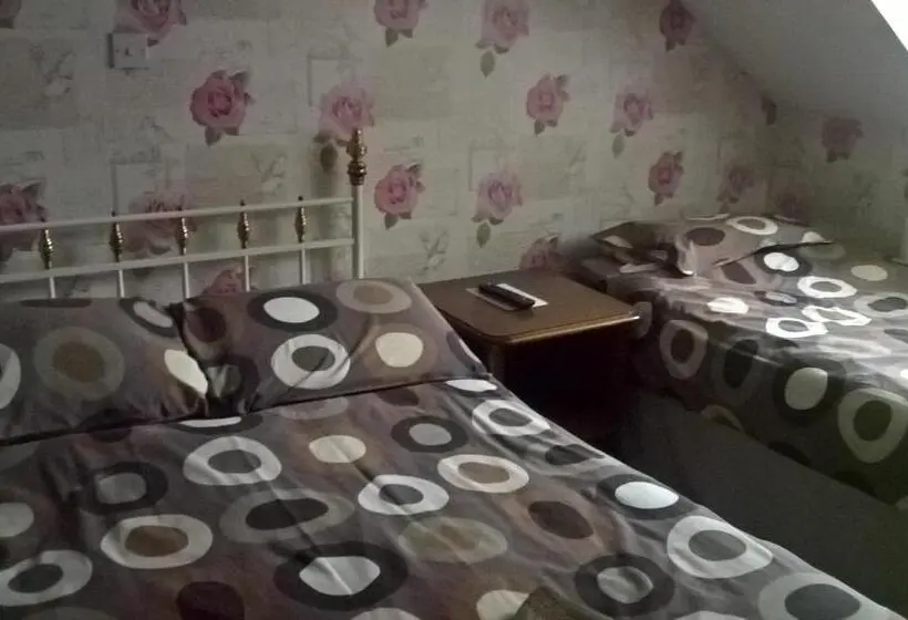 Standard-huone, Rhymney House
