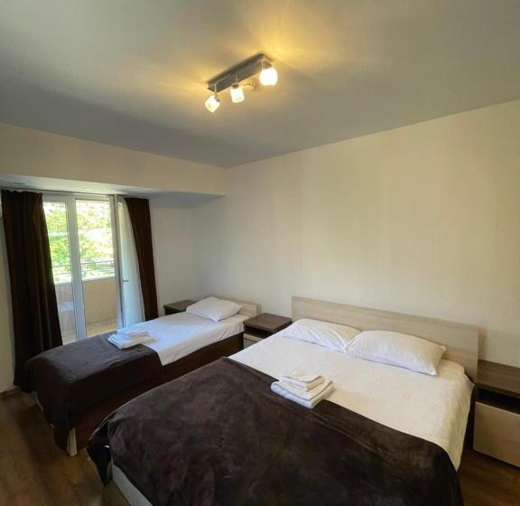 اتاق استاندارد سه نفره, Motel & Restaurant Dar